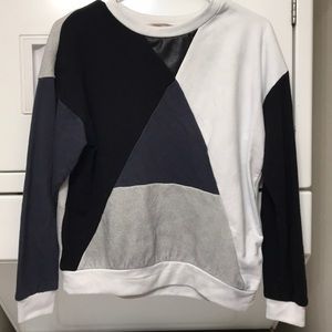 Crew neck sweater